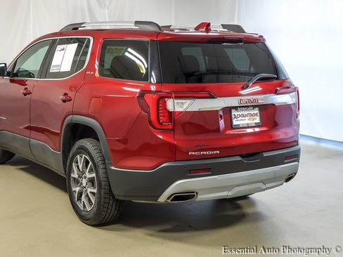 Used 2023 GMC Acadia SLE w/ Driver Convenience Package FWD image 7