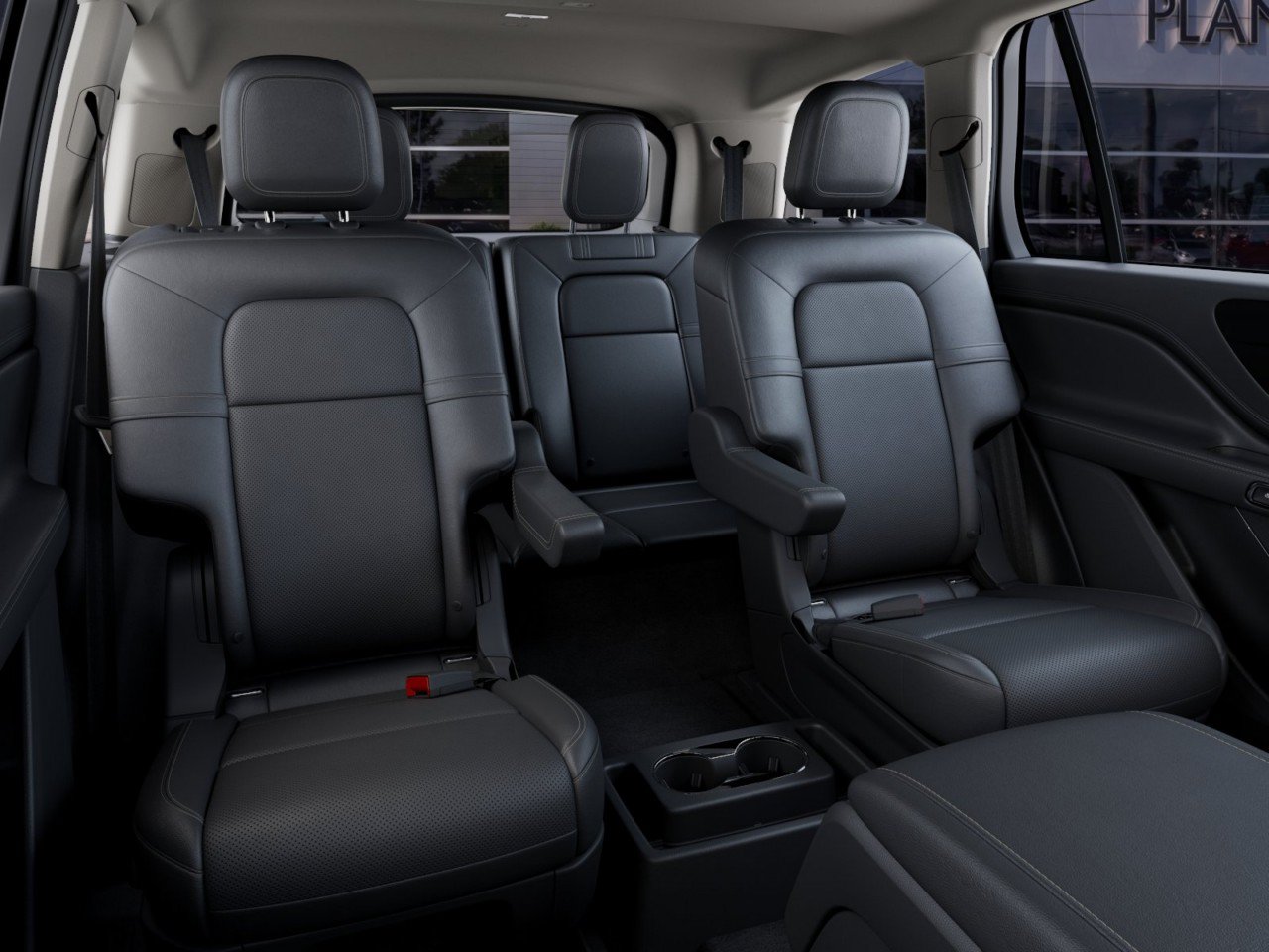 New 2027 Lincoln Aviator 2WD w/ Jet Appearance Package image 11