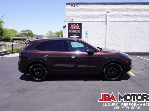 Used 2020 Porsche Cayenne AWD/4WD image 70