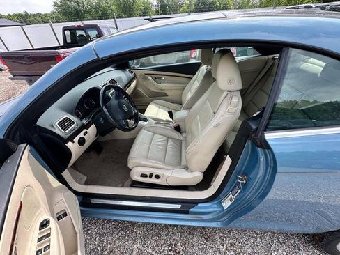 Used 2010 Volkswagen Eos Lux FWD image 21