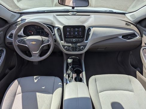 Used 2022 Chevrolet Malibu LT FWD image 24