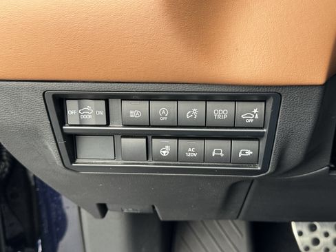 Used 2023 Toyota Tundra 1794 Edition image 29