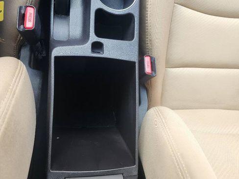 Used 2013 Hyundai Elantra GLS w/ Preferred Pkg FWD image 20