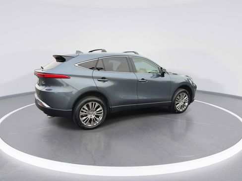 Used 2021 Toyota Venza XLE w/ Carpet Mat Package (TMS) AWD/4WD image 8