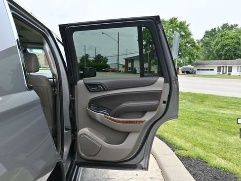 Used 2018 Chevrolet Tahoe Premier AWD/4WD image 20