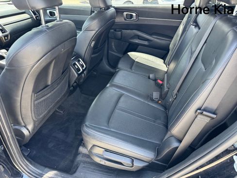 Certified 2022 Kia Sorento S FWD image 12
