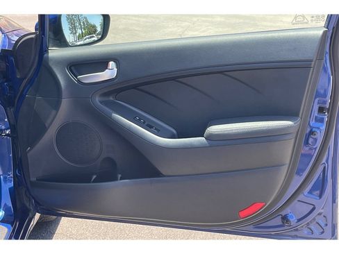 Used 2017 Kia Forte LX FWD image 20