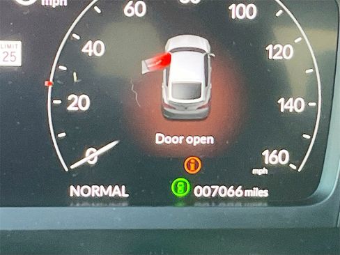 Used 2024 Acura Integra image 12