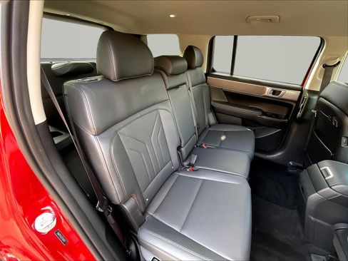 Certified 2026 Hyundai Santa Fe SEL FWD image 25