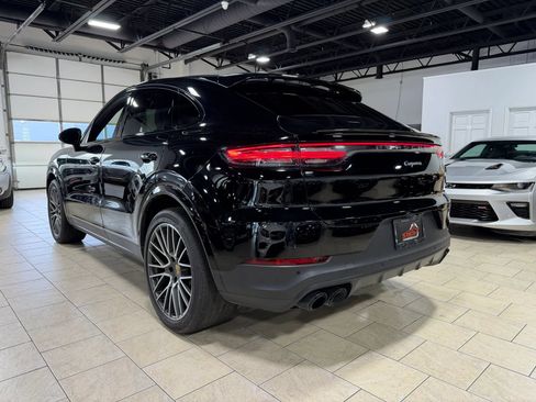 Used 2021 Porsche Cayenne Coupe AWD/4WD image 6