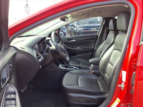 Used 2016 Chevrolet Cruze Premier image 11