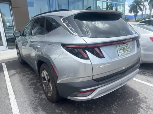 Certified 2025 Hyundai Tucson SEL FWD image 8