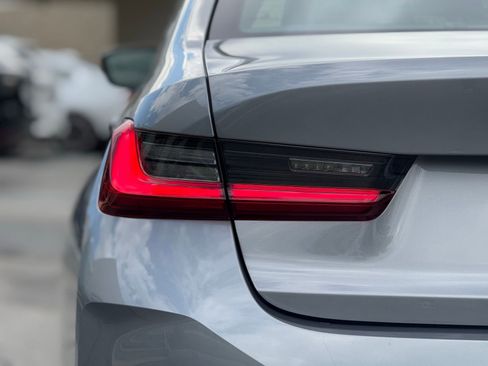 Used 2025 BMW 330i Sedan w/ Convenience Package image 16