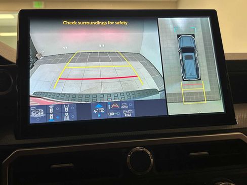 Used 2025 Toyota 4Runner Limited image 13