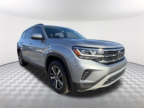 Used 2021 Volkswagen Atlas SE image 3