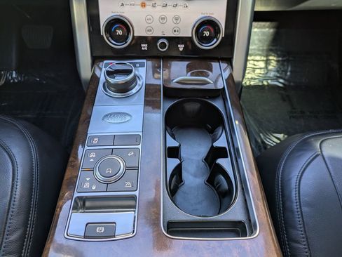 Used 2021 Land Rover Range Rover Base image 20
