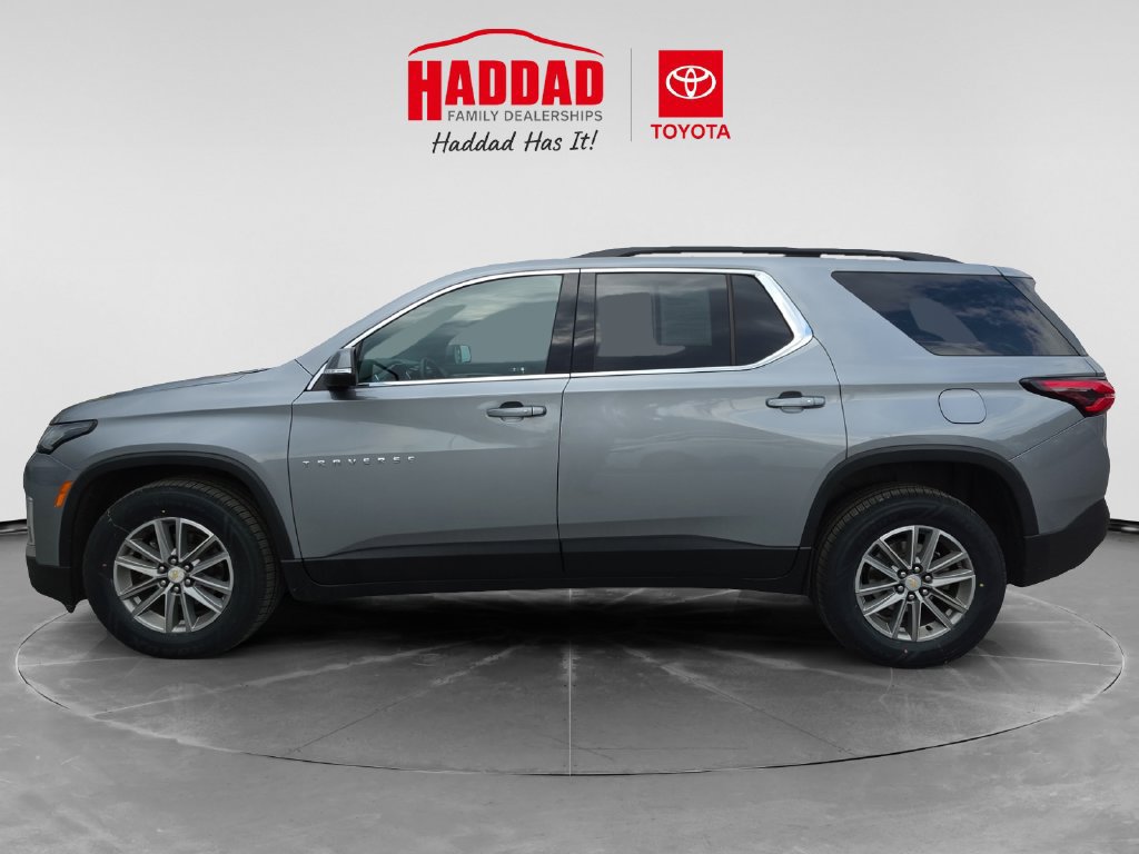 Used 2023 Chevrolet Traverse LT AWD/4WD image 2