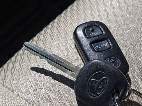 Used 2007 Toyota Highlander 2WD Hybrid image 31