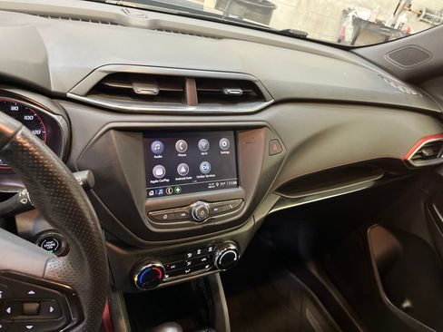 Used 2022 Chevrolet TrailBlazer RS AWD/4WD image 19