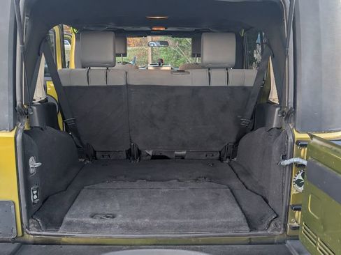 Used 2010 Jeep Wrangler Unlimited Sport image 7