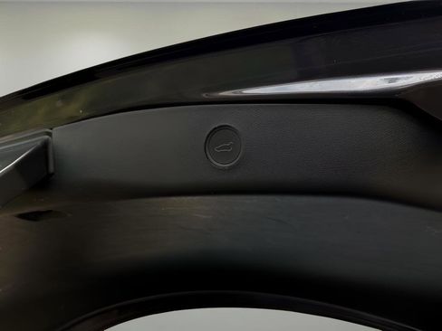 Used 2023 Tesla Model 3 Standard Range image 45