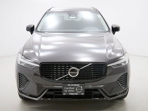 Certified 2023 Volvo XC60 B5 Plus w/ Climate Package image 5