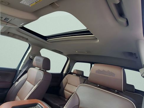 Used 2019 Chevrolet Silverado 3500 High Country w/ Duramax Plus Package image 26