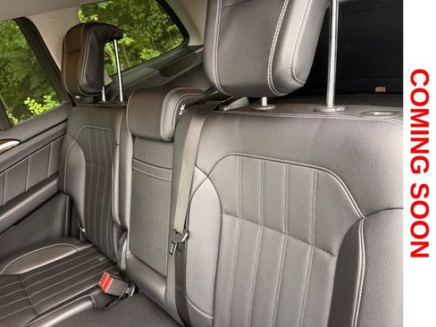 Used 2015 Mercedes-Benz GL 450 4MATIC image 11