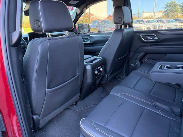 Used 2023 GMC Yukon XL SLT w/ Max Trailering Package AWD/4WD image 22