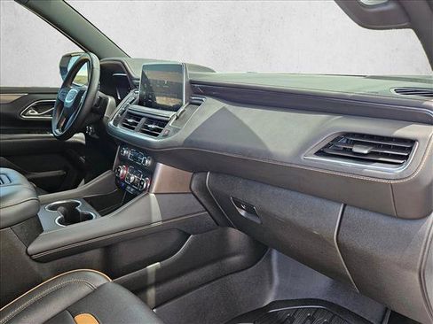 Used 2023 GMC Yukon AT4 w/ Technology Package AWD/4WD image 23