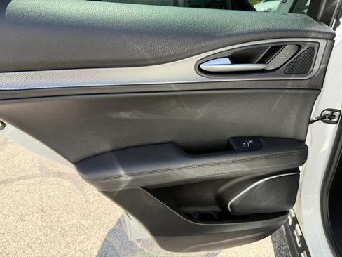 Used 2019 Alfa Romeo Stelvio Sport w/ Quick Order Package 22K Sport RWD image 16