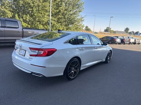 Used 2022 Honda Accord Sport image 6