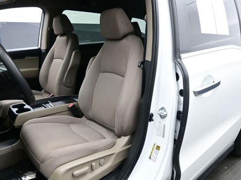 Used 2022 Honda Odyssey EX image 12