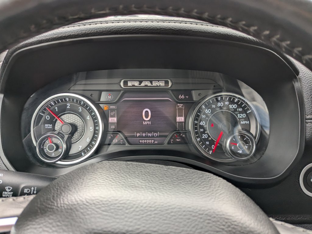 Used 2020 RAM 1500 Laramie w/ Sport Appearance Package AWD/4WD image 31