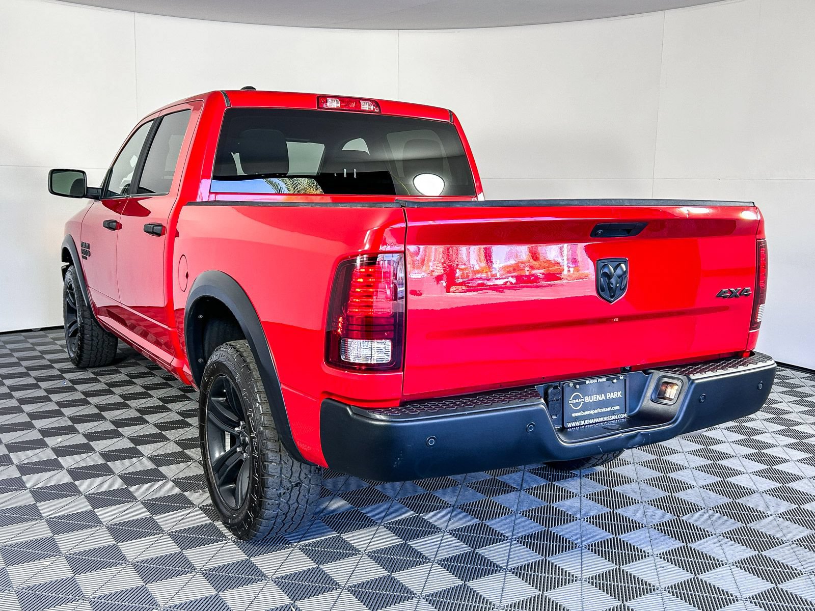 Used 2024 RAM 1500 Warlock AWD/4WD image 6