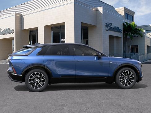New 2026 Cadillac Lyriq Sport RWD image 5