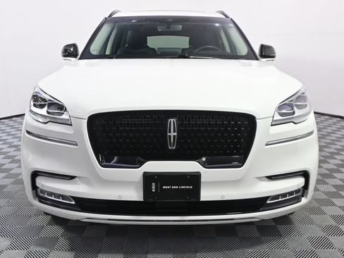 Used 2023 Lincoln Aviator Reserve w/ Equipment Group 201A AWD/4WD image 10