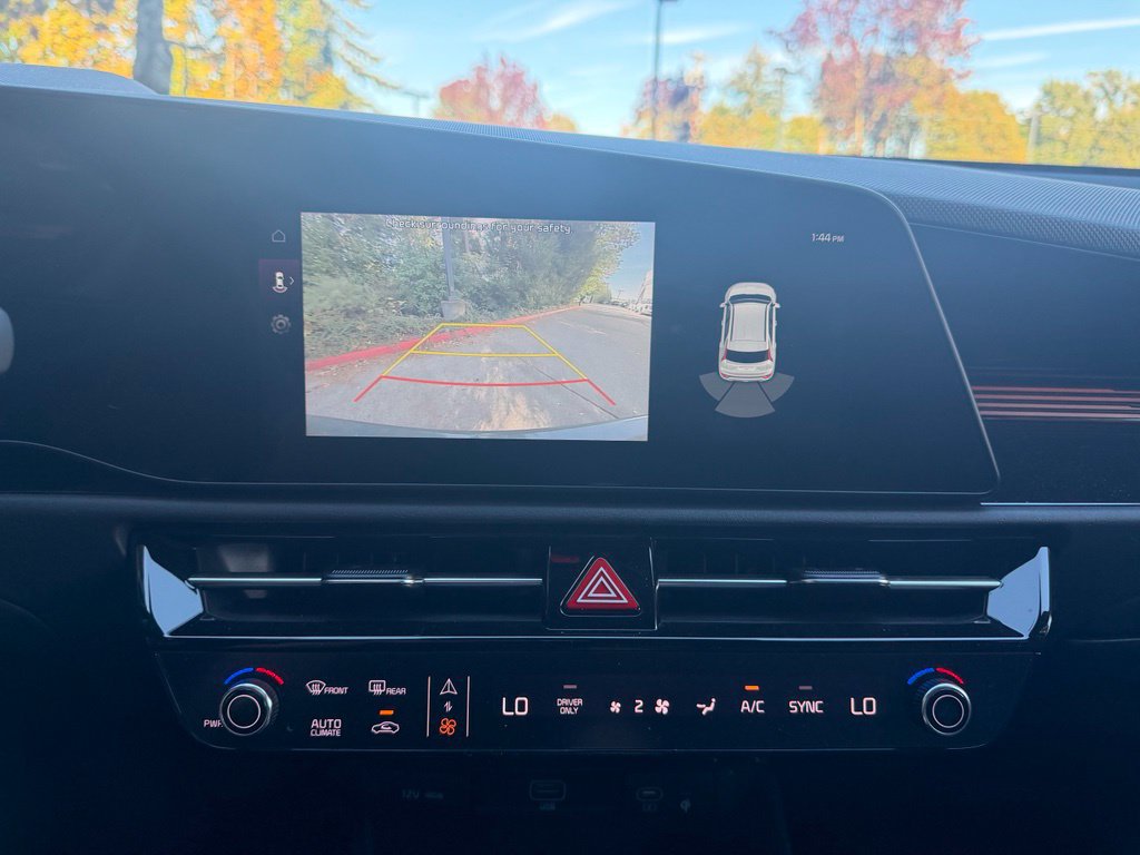 Used 2025 Kia Niro EX FWD image 21
