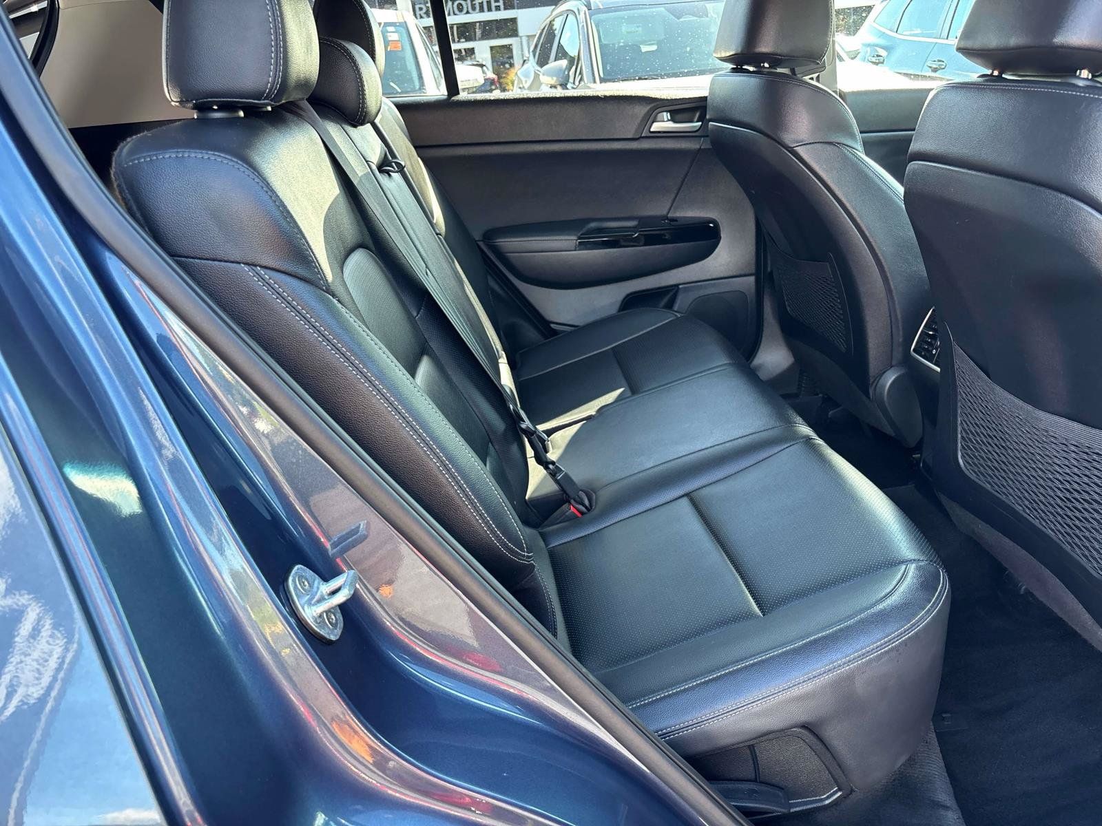 Used 2021 Kia Sportage EX AWD/4WD image 14