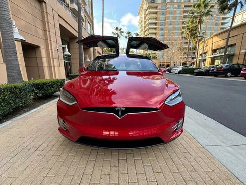 Used 2017 Tesla Model X 100D AWD/4WD image 2