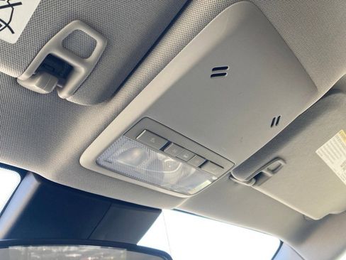 Used 2019 Chevrolet Trax LT w/ LT Convenience Package image 29