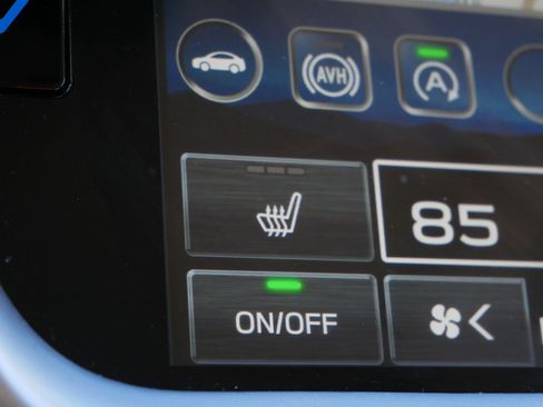 Certified 2025 Subaru Outback Premium image 32