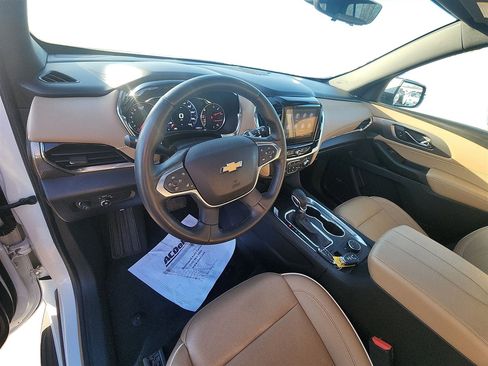 Used 2023 Chevrolet Traverse Premier image 26