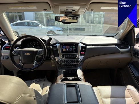 Used 2020 Chevrolet Suburban LT w/ Luxury Package AWD/4WD image 12