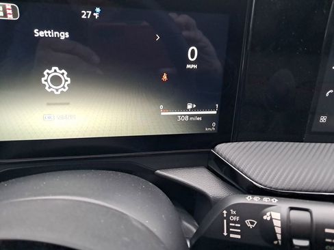 New 2026 Nissan Kicks SR w/ Cold Weather Package image 34