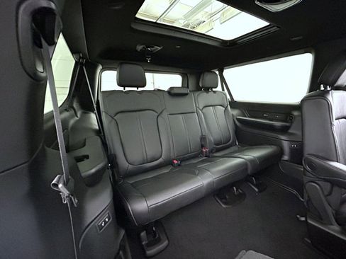 New 2026 Jeep Grand Wagoneer L Limited AWD/4WD image 19