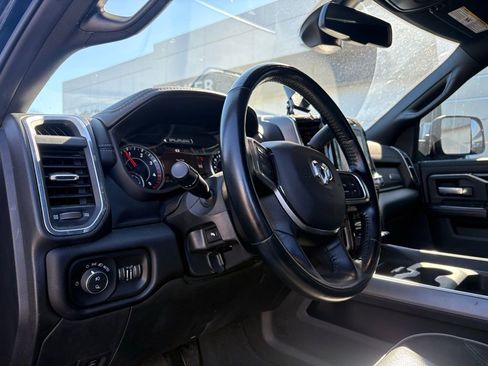 Used 2022 RAM 3500 Laramie w/ Night Edition image 10