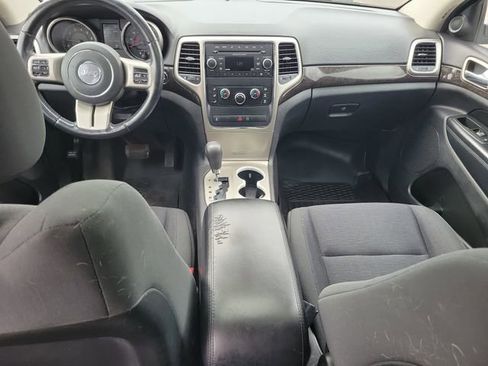 Used 2012 Jeep Grand Cherokee Laredo w/ Laredo E Group AWD/4WD image 10