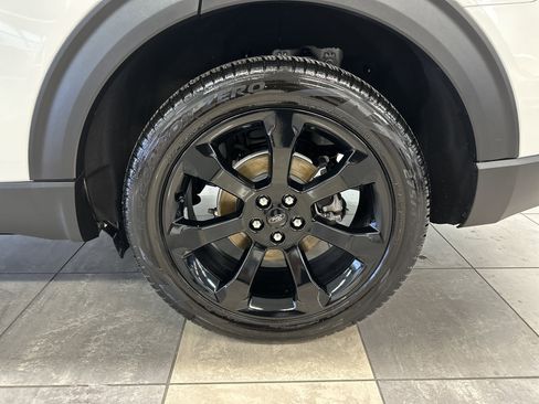 Certified 2023 Ford Explorer ST-Line w/ Class IV Trailer Tow Package image 9