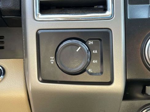 Used 2015 Ford F150 Lariat w/ Equipment Group 502A Luxury image 24